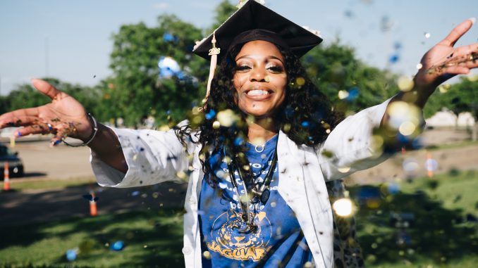 nurse-graduation-1139317